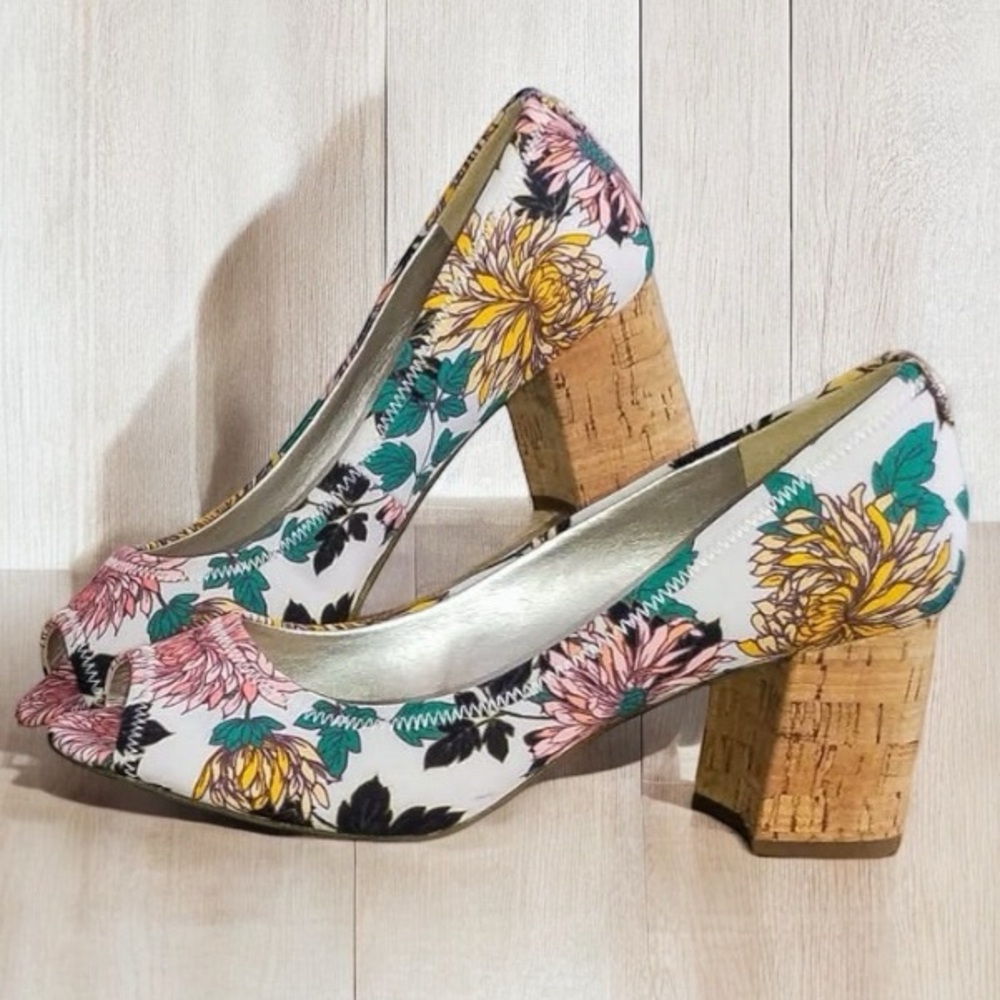 FLORAL PEEP TOE PUMPS. SIZE 11M. ANNE KLEIN MEREDITH iFLEX CORK BLOCK HEEL. GUC.